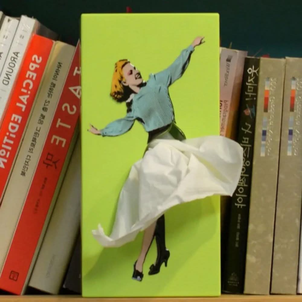 CHARMBOX – Playful tissue box for creative home décor