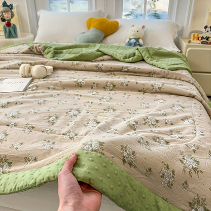 BLOOMCOOL - Lightweight Floral Summer Quilt for Comfortable Sleep 8