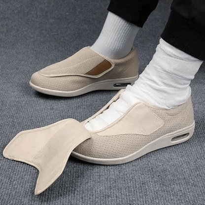 CARESTEP – Cushioned Wide-Fit Shoes Designed for Sensitive and Swollen Feet