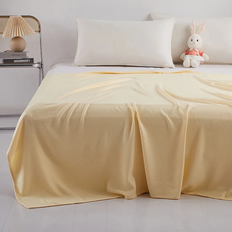 SUMMERFLOW – Lightweight Blanket for Refreshing Seasonal Relaxation