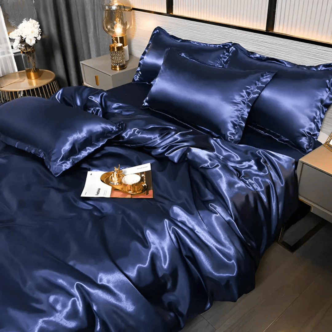 SilkBliss - Luxurious Soft Bedding Set with Duvet Cover, Pillowcases & Fitted Sheet 8